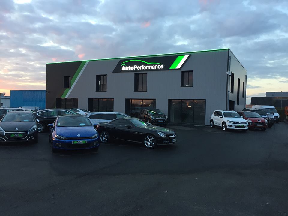 Enseigne lumineuse avec éclairage diffusant à Compiègne 60