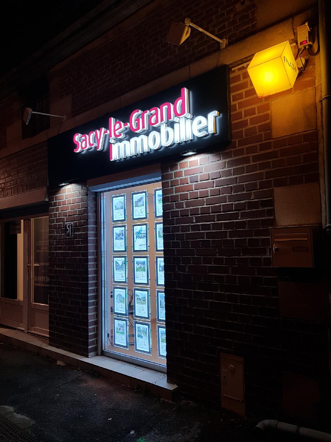 Enseigne lumineuse lettres boitiers avec éclairage diffusant à Compiègne 60