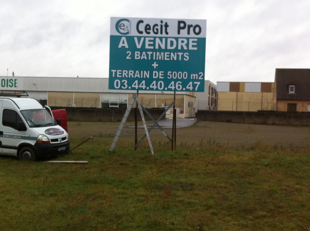 Panneau publicitaire