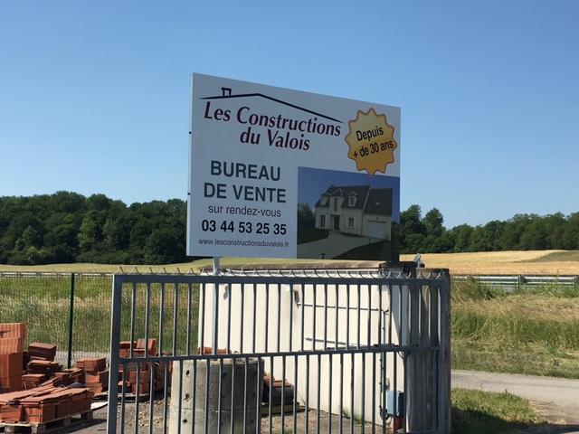 Panneau publicitaire senlis